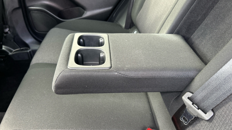 Nissan Qashqai 1.3 DiG-T MH N-Connecta 5dr Petrol Hatchback